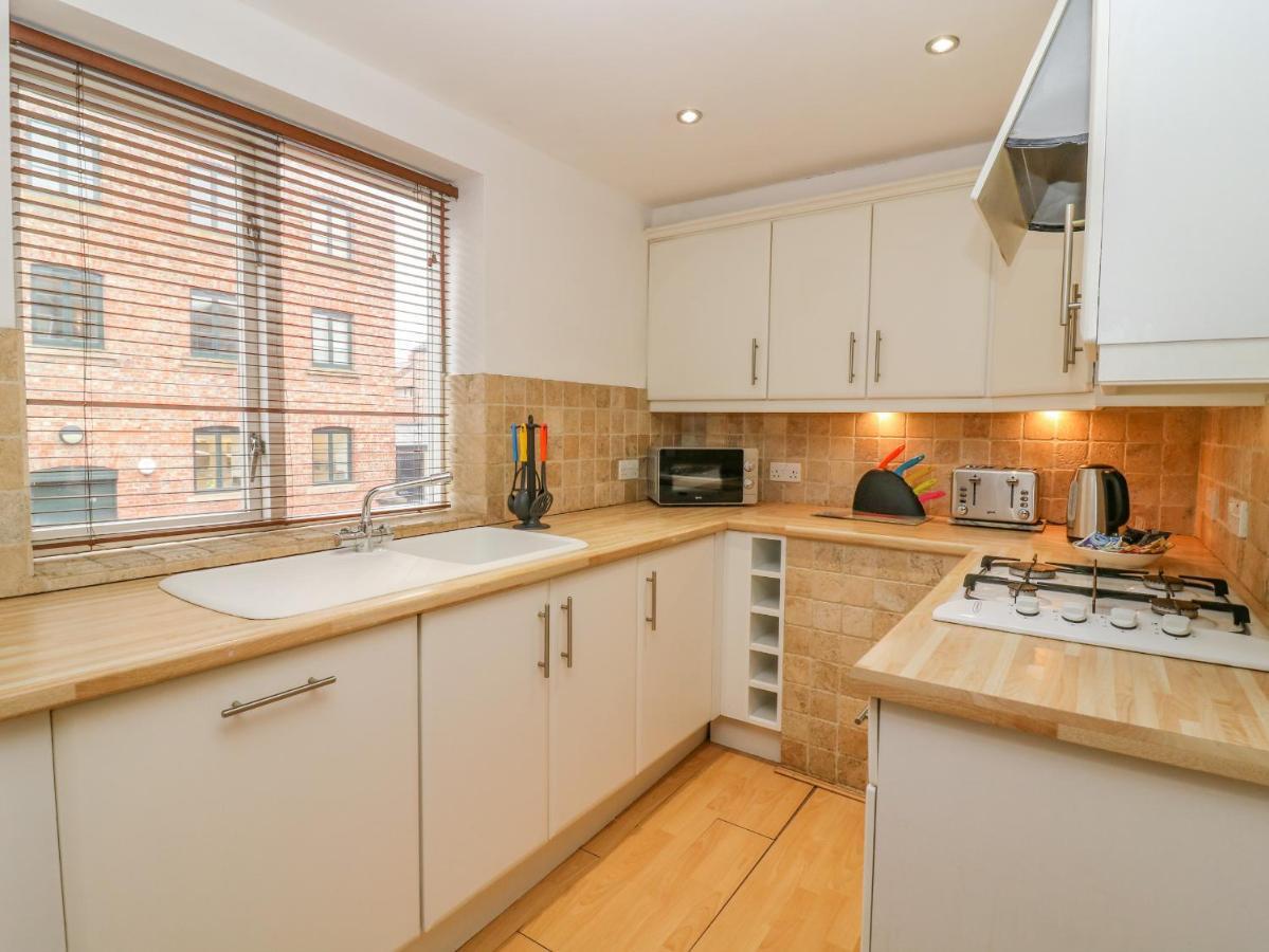 42 Tannery Mews * York